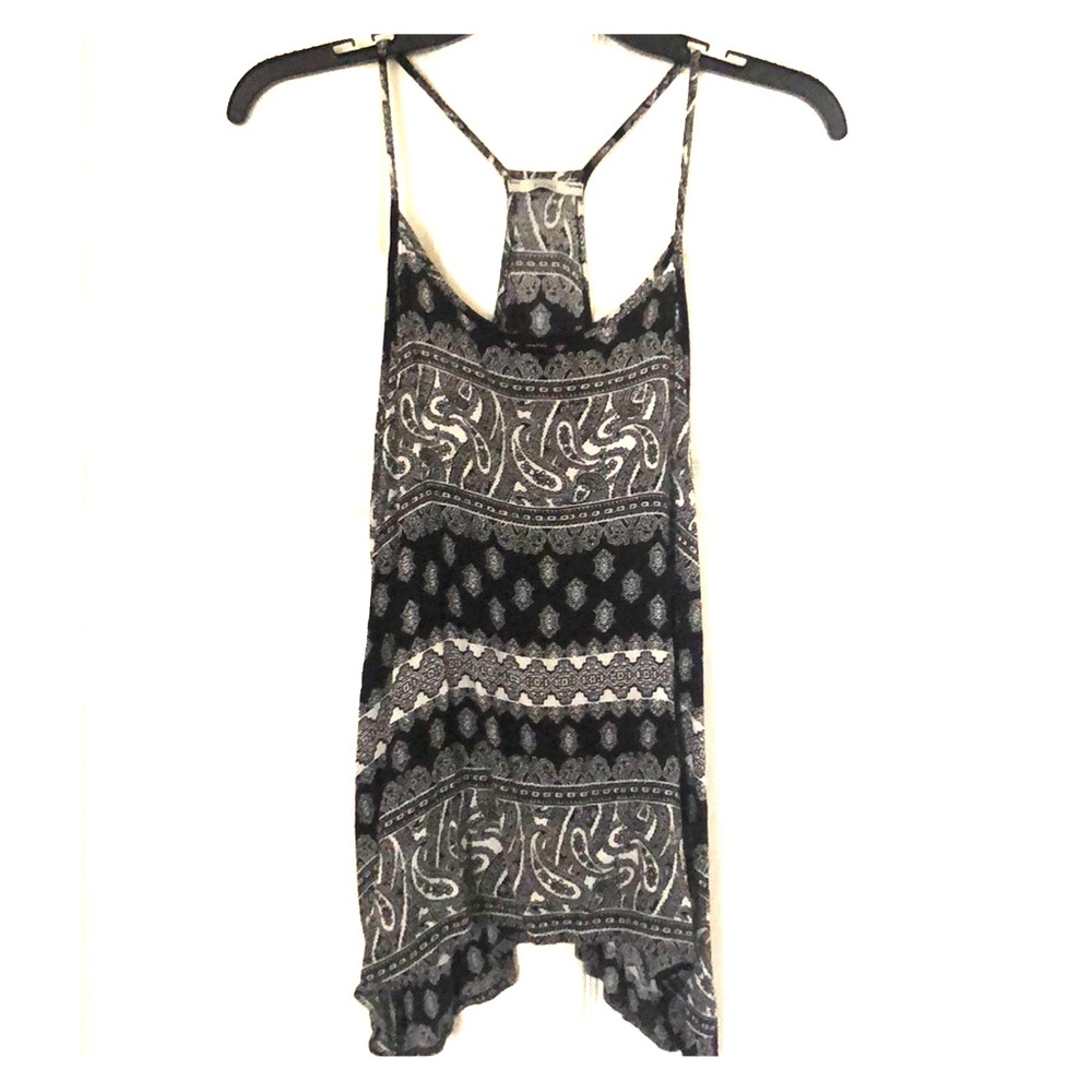 Acemi Patterned Black & White Racerback  ⚡️3/$15
